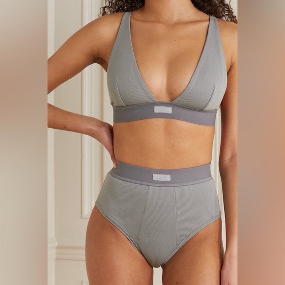 SKIMS Signature Cotton Plunge Bra Thong Set - Picture 5 of 13